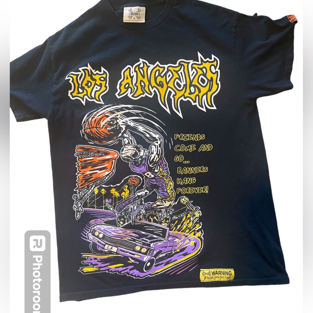 BRAND X Los Angeles Lakers Friends Come and go…banners hang forever T-Shirt